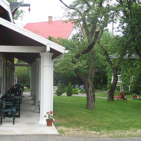 Hotel Aux Petits Oiseaux Citqo96751 Baie-Saint-Paul Exterior foto